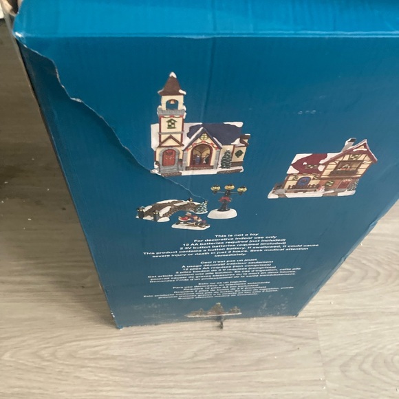 Christmas Village 30 Piece Set - Picture 16 of 16